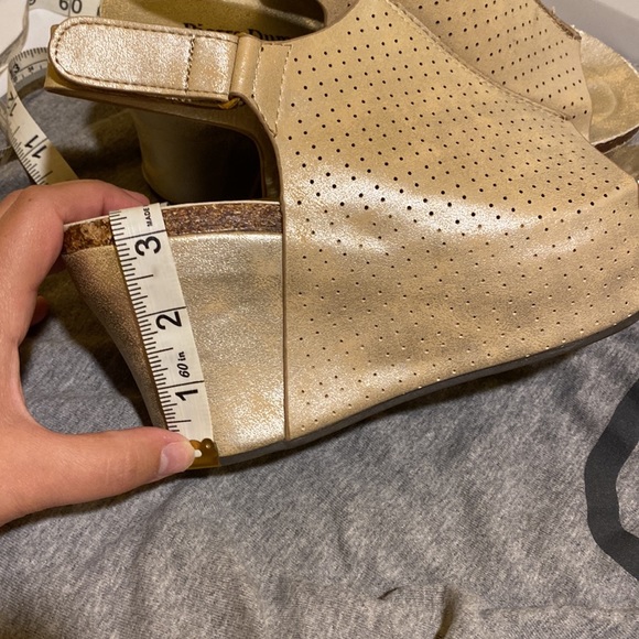 Wedge Sandals! - Picture 5 of 5